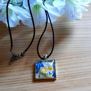 Floral Pendant
